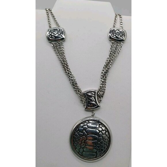 Silvertone Necklace Statement Large Pendant Choker - Picture 5 of 9